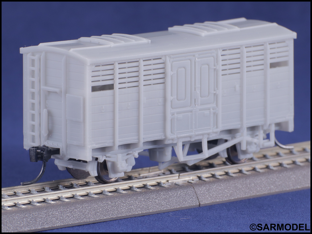 GE-8 Short Livestock Car