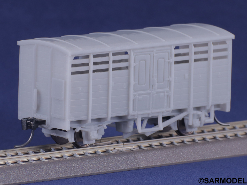 GE-9 Short Livestock Car